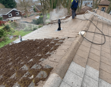 Why you should have your roof professionally cleaned